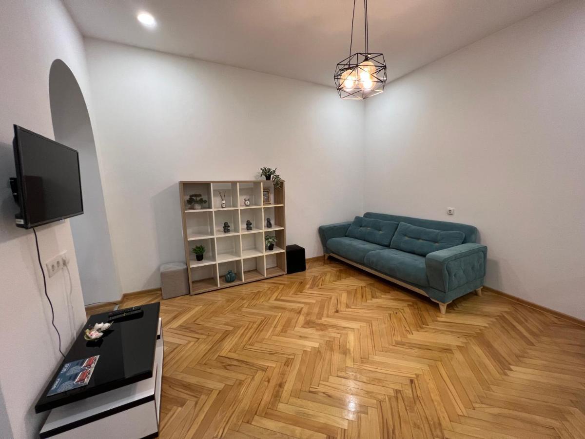 Cosy Apartment In Tbilisi Centre Εξωτερικό φωτογραφία