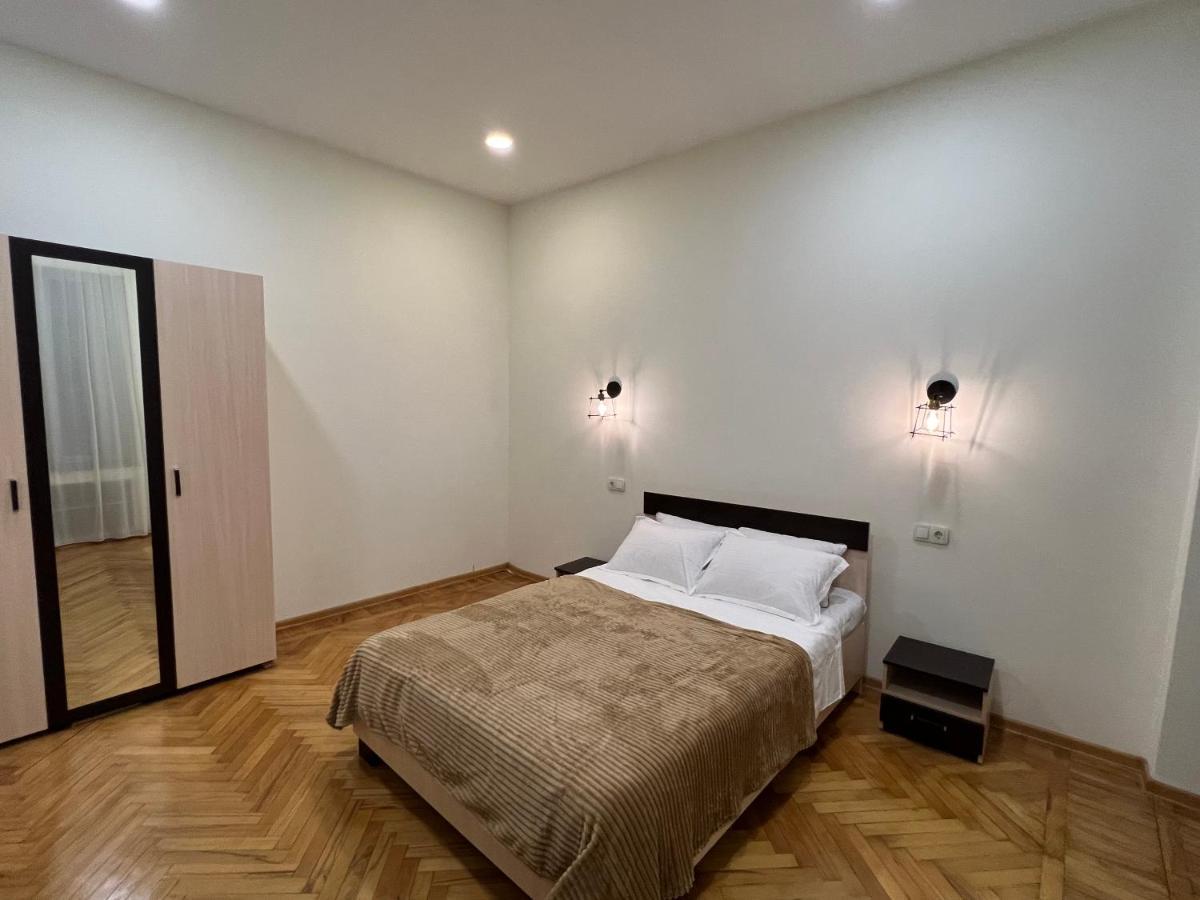 Cosy Apartment In Tbilisi Centre Εξωτερικό φωτογραφία